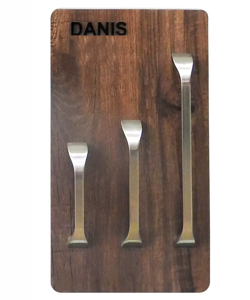 Danis Mixed Sizes Door Handles